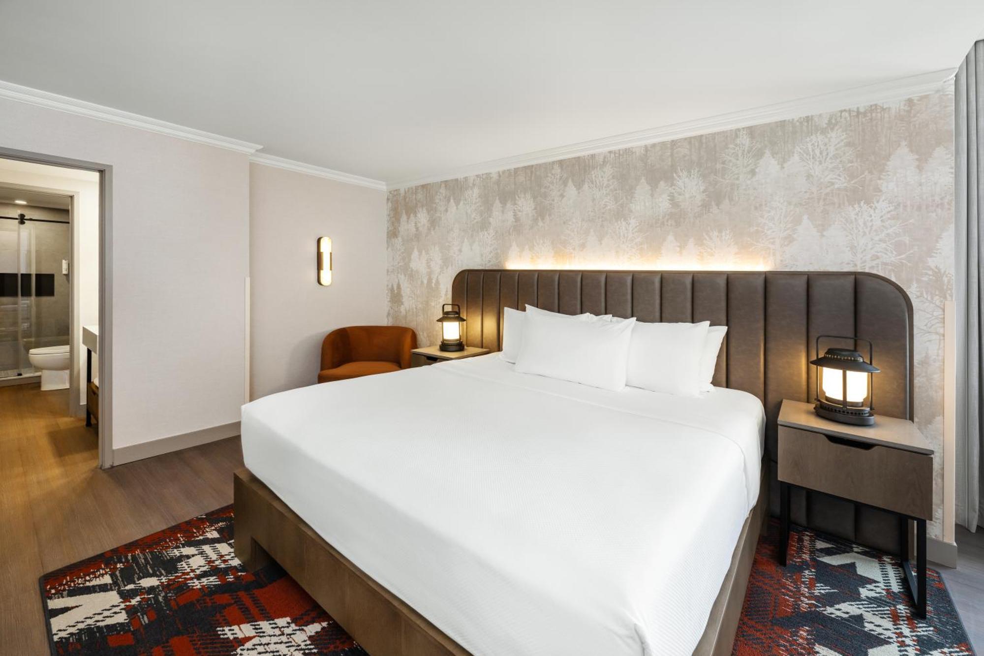 Standard King Room