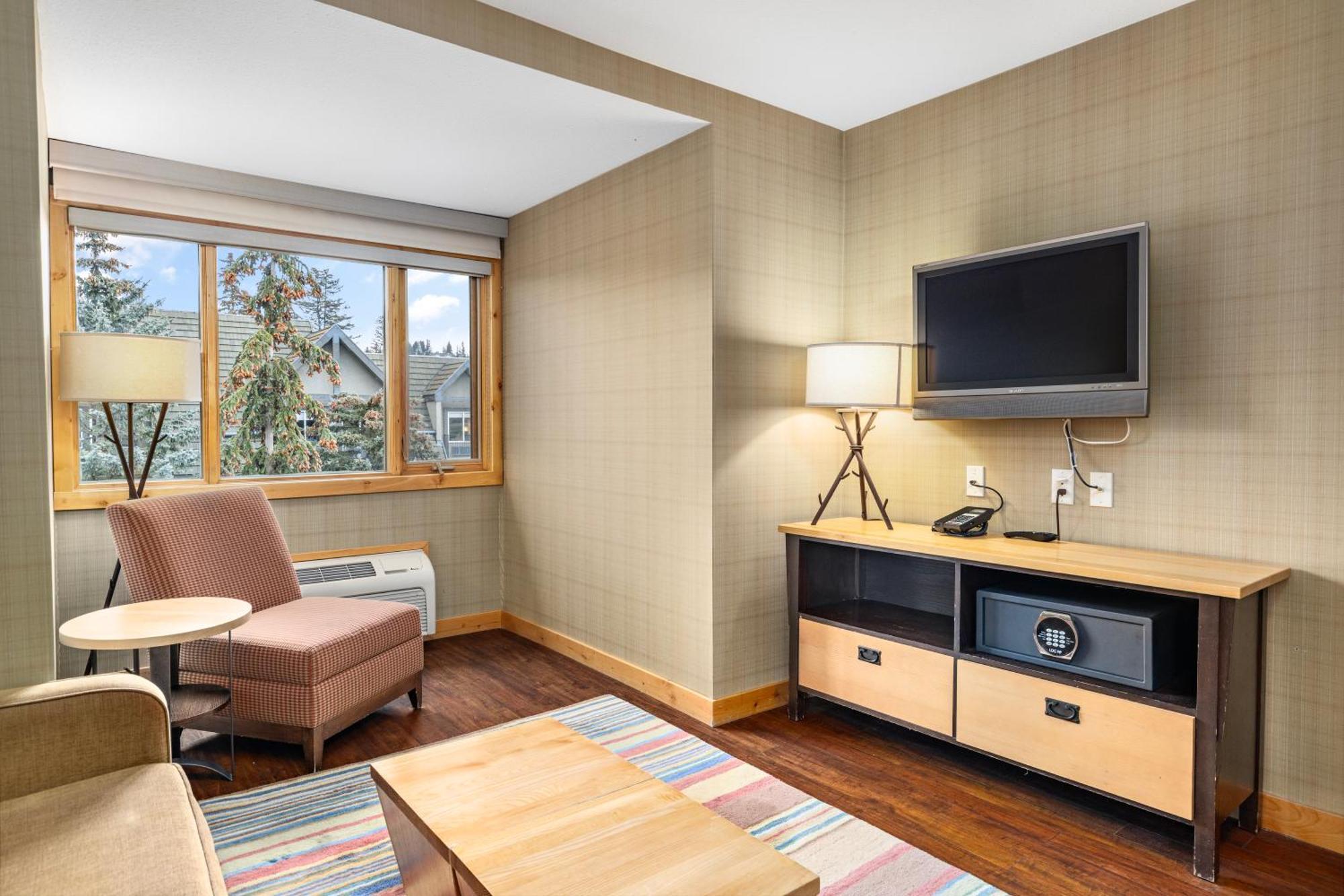Superior One-Bedroom Suite Balcony